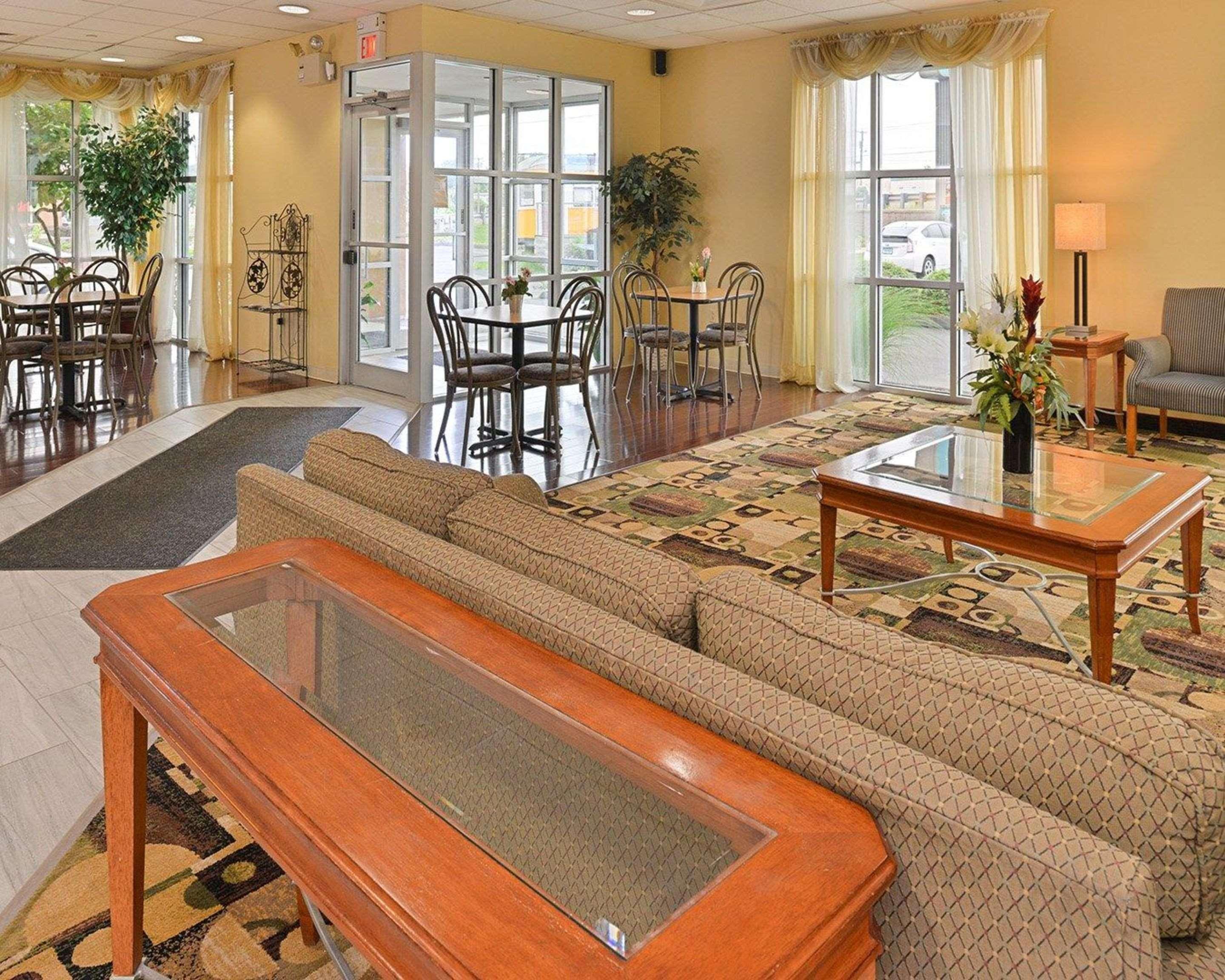 Quality Inn East Haven - New Haven Extérieur photo